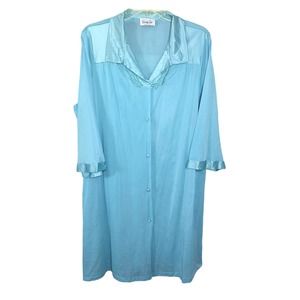 Vanity Fair Vintage button down light blue robe size large